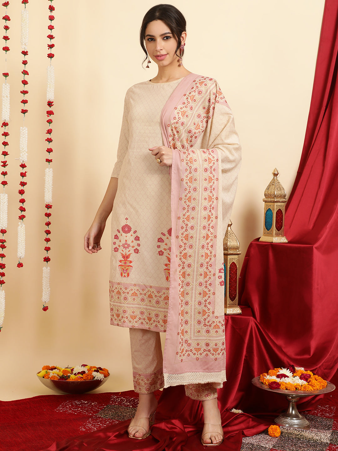 Mauve Ethnic Motif Guldasta Cotton Straight Kurta With Pants And Dupatta