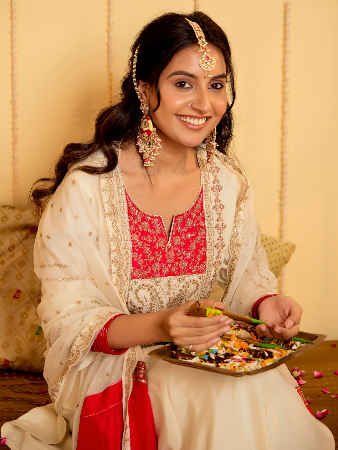 Cream & Fuchsia Zardozi Embroidered Festive Kurta Set With Dupatta