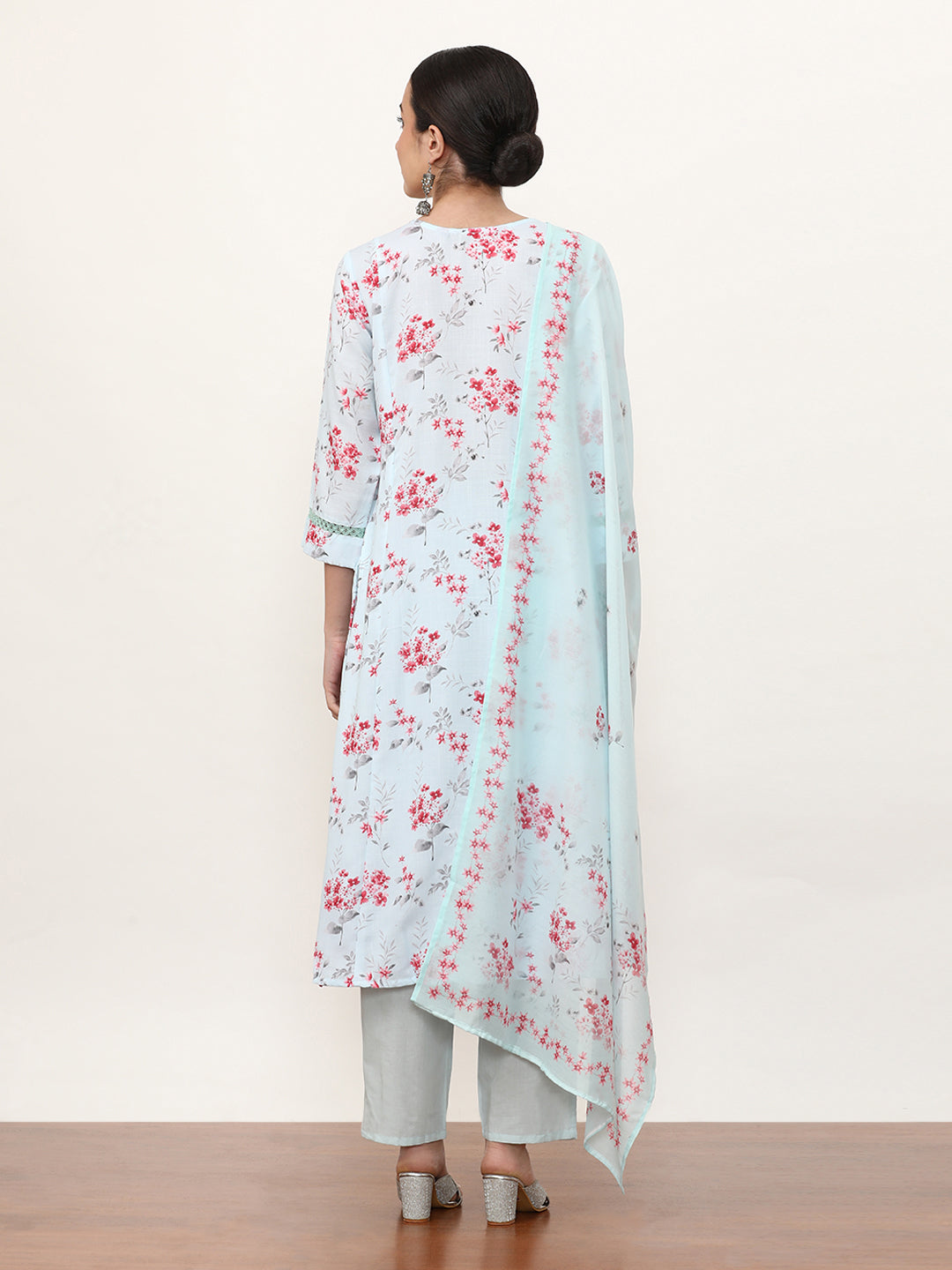 Embroidered Linen Floral Kurta Sets With Dupatta