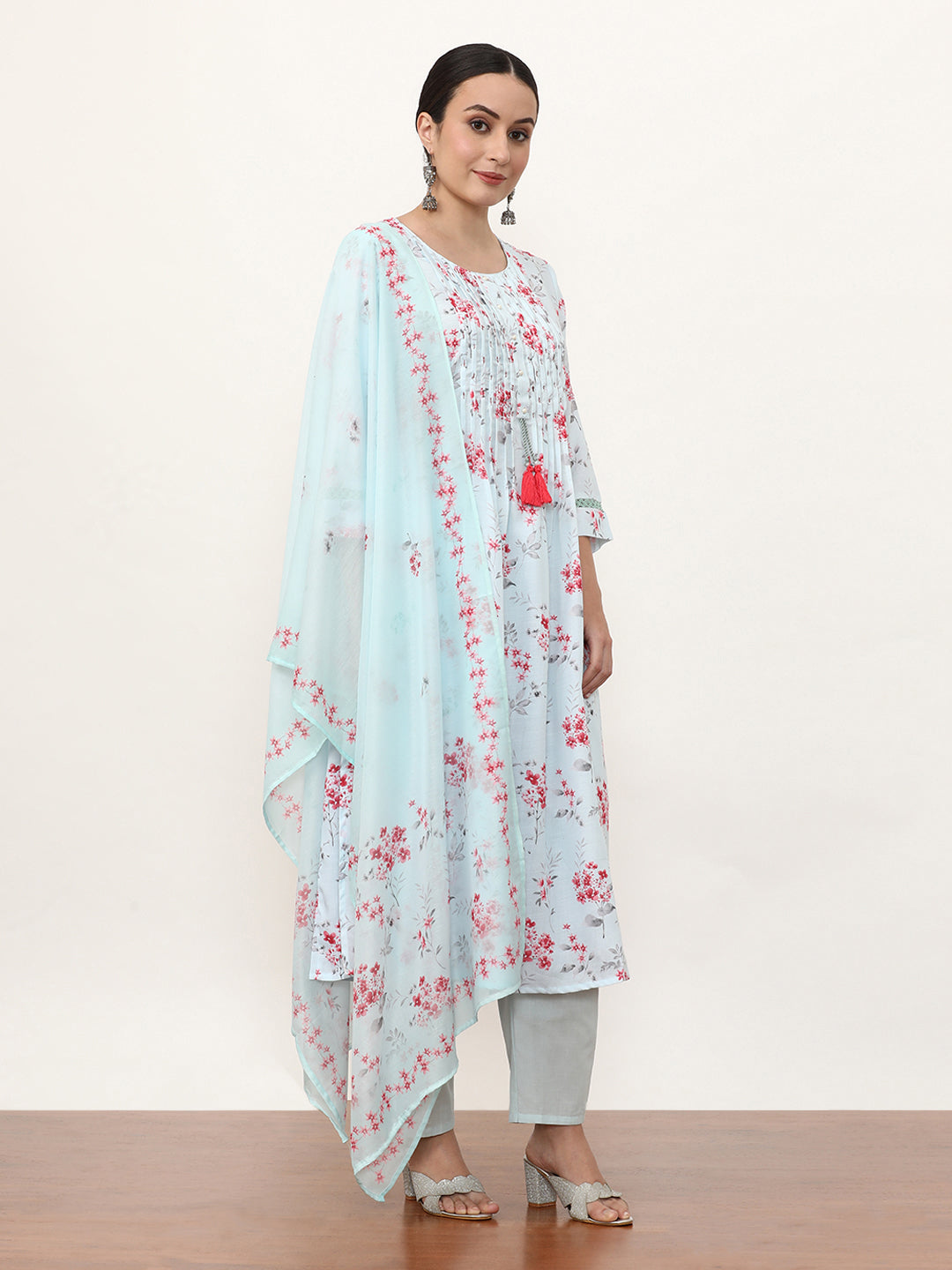 Embroidered Linen Floral Kurta Sets With Dupatta