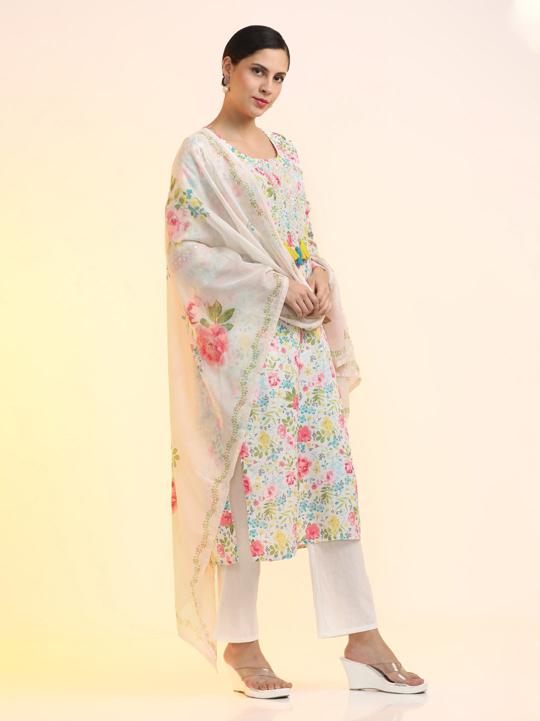 Embroidered Linen Floral Kurta Sets With Dupatta