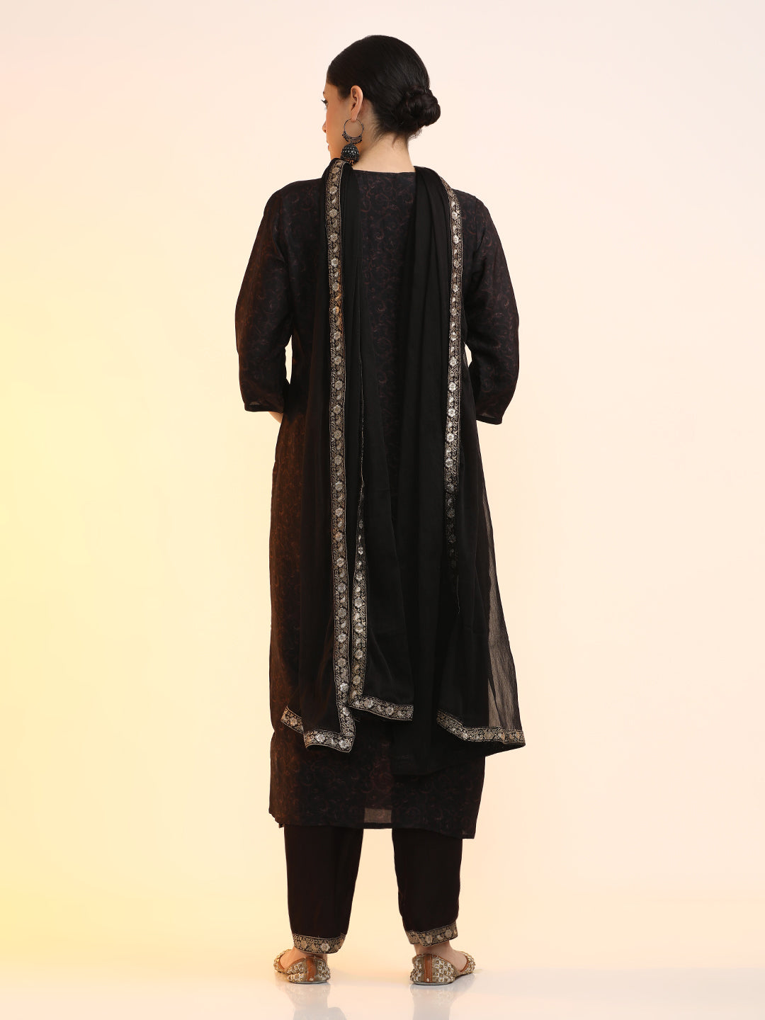 Embroidered Cotton Blend Floral Kurta Sets With Dupatta