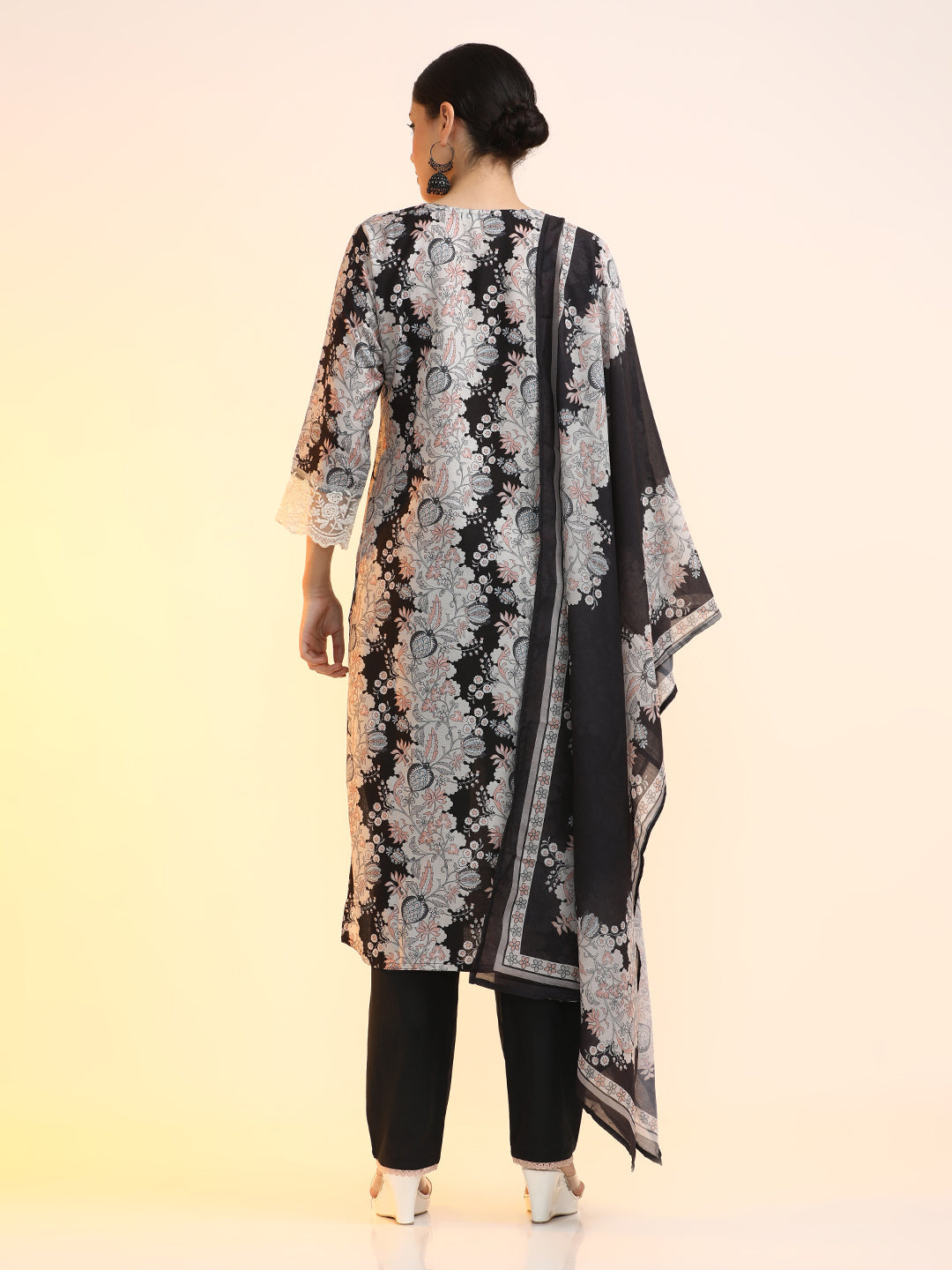 Embroidered Linen Floral Kurta Sets With Dupatta