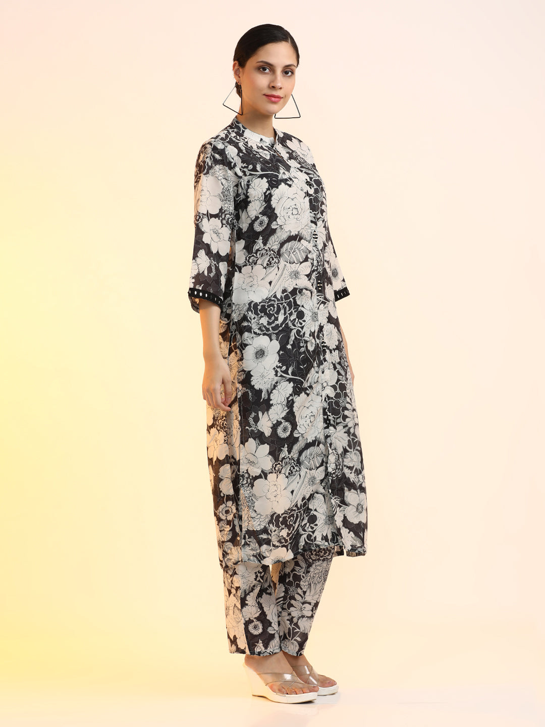 Embroidered Cotton Blend Floral Kurta Sets