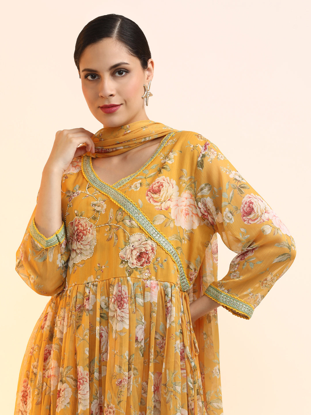 Embroidered Poly Chiffon Floral Kurta Sets With Dupatta