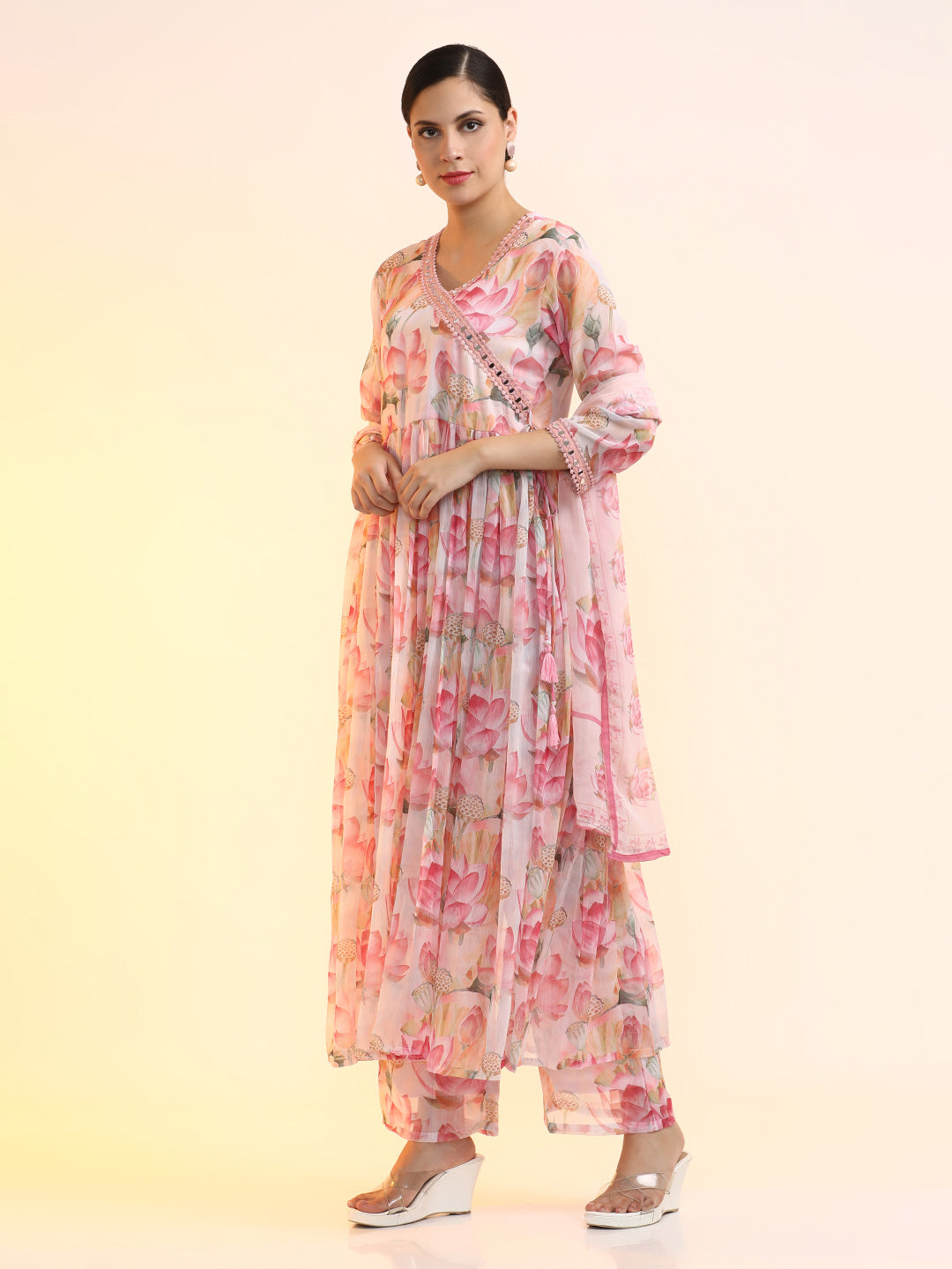 Embroidered Poly Chiffon Floral Kurta Sets With Dupatta