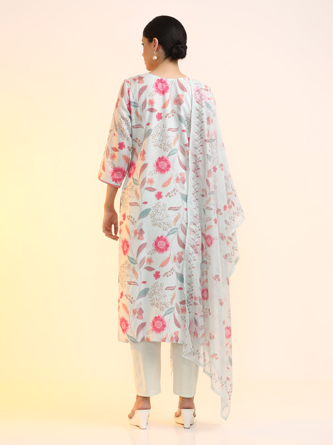 Embroidered Linen Floral Kurta Sets With Dupatta