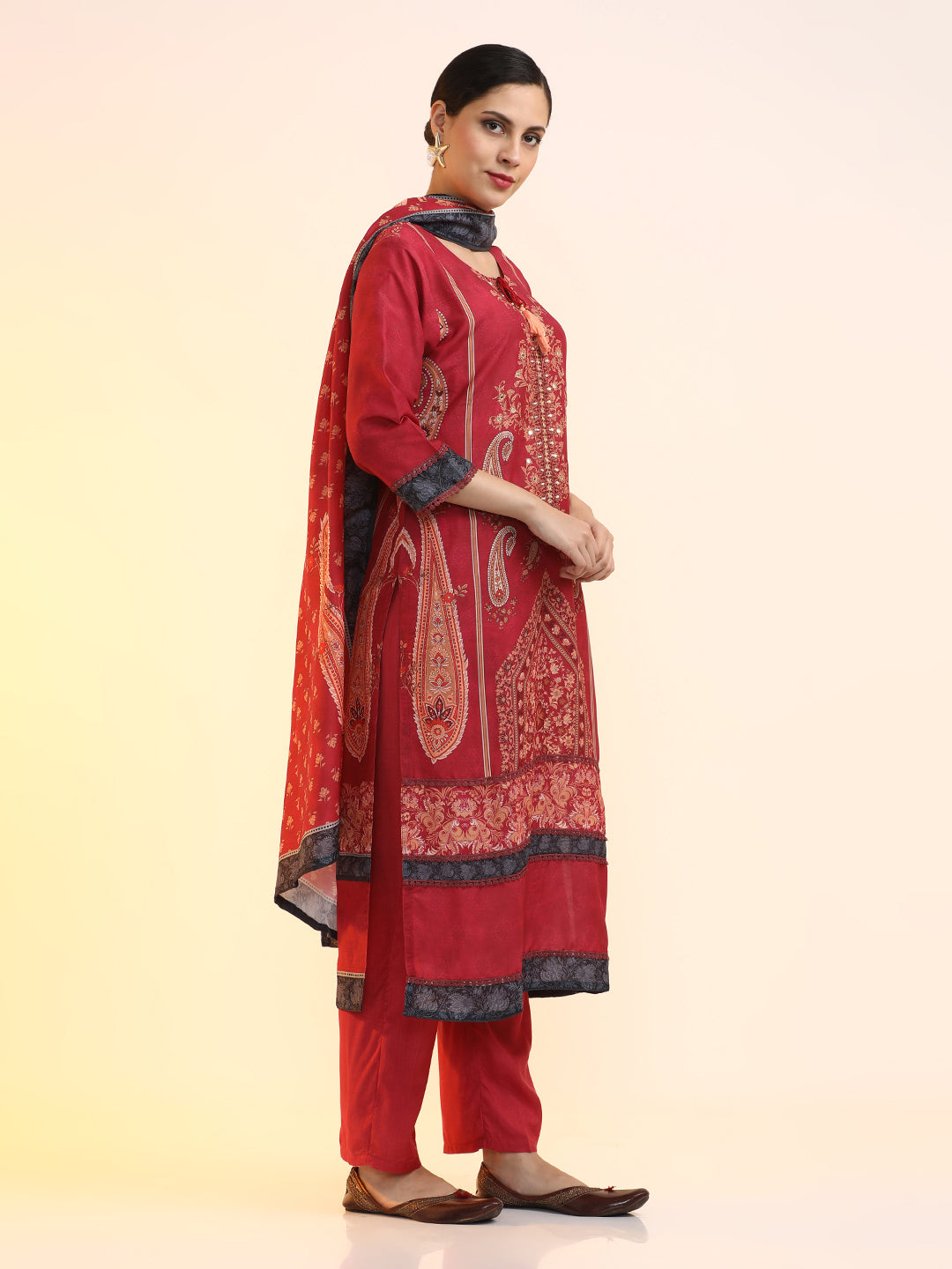 Printed Linen Floral Kurta Sets With Dupatta