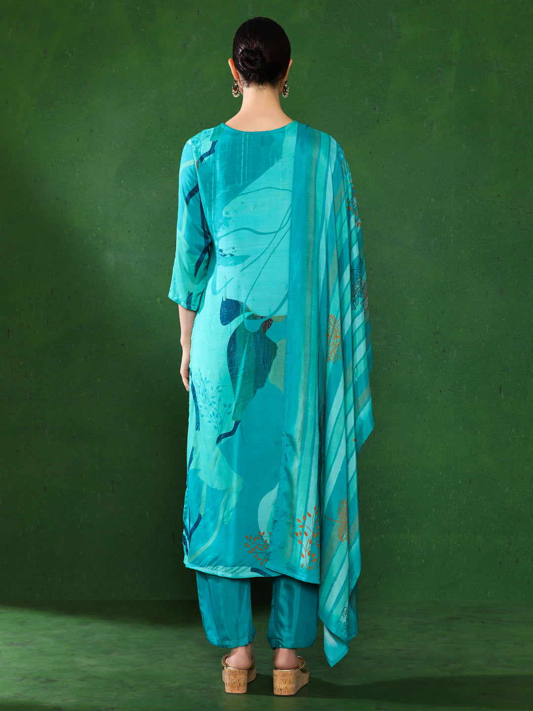 Floral Embroidered A-Line Pure Cotton Kurta & Trousers Sets