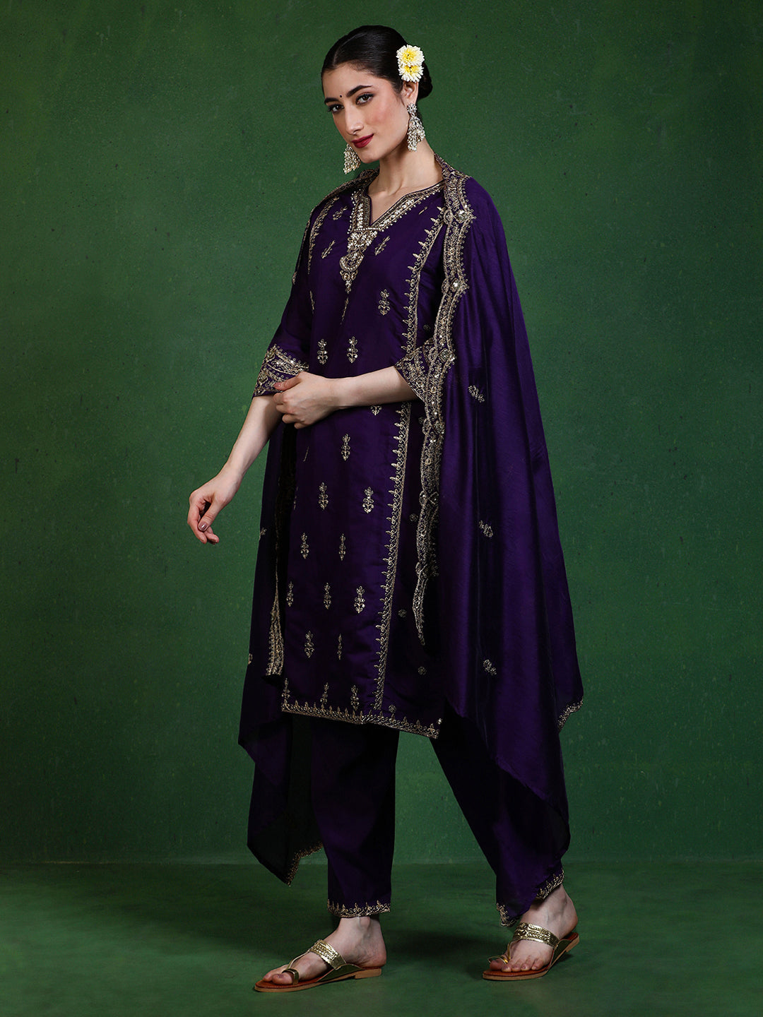 Floral Embroidered Straight Kurta & Trousers Sets