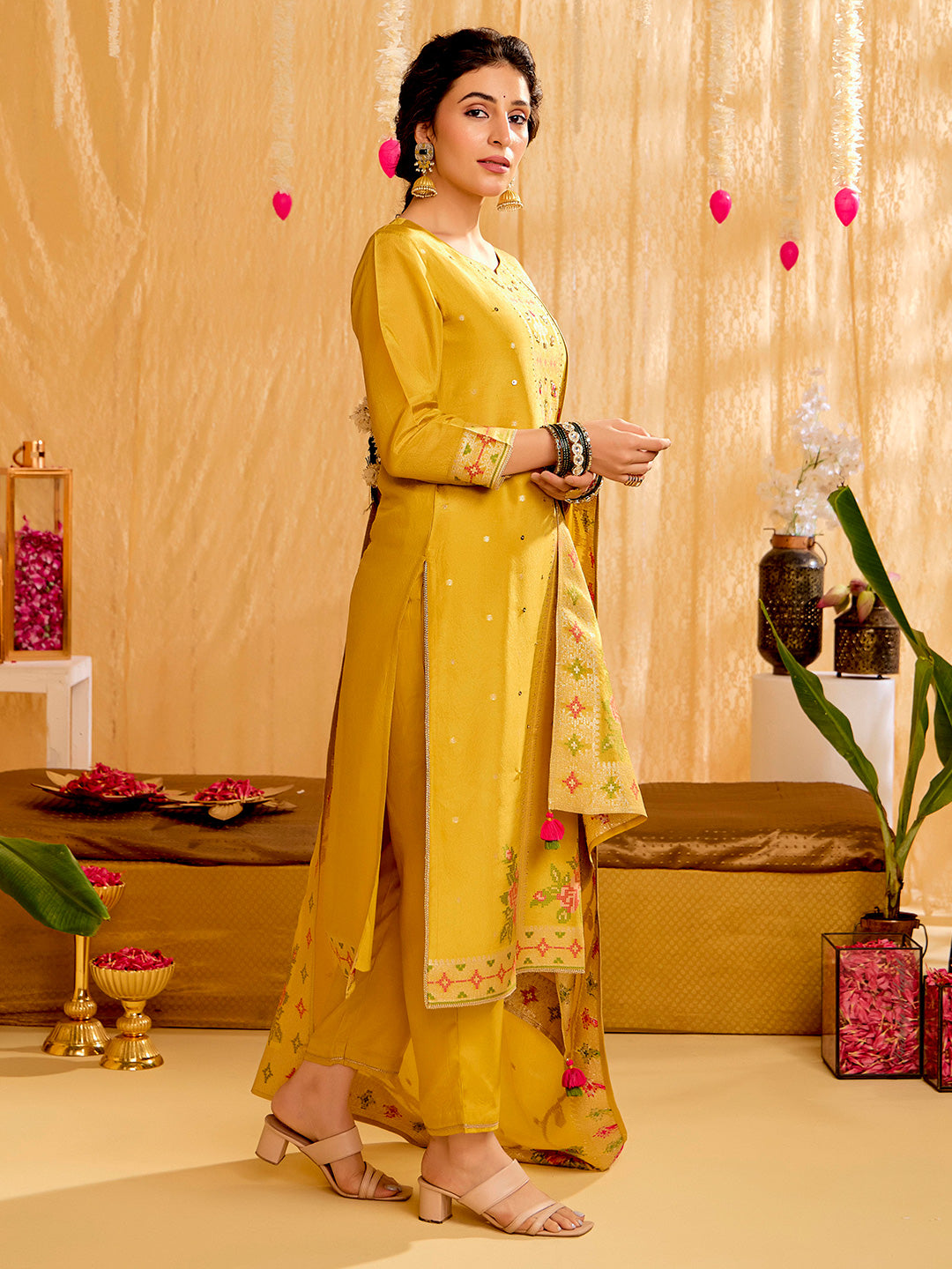 Floral Embroidered Straight Organza Kurta & Trousers Sets