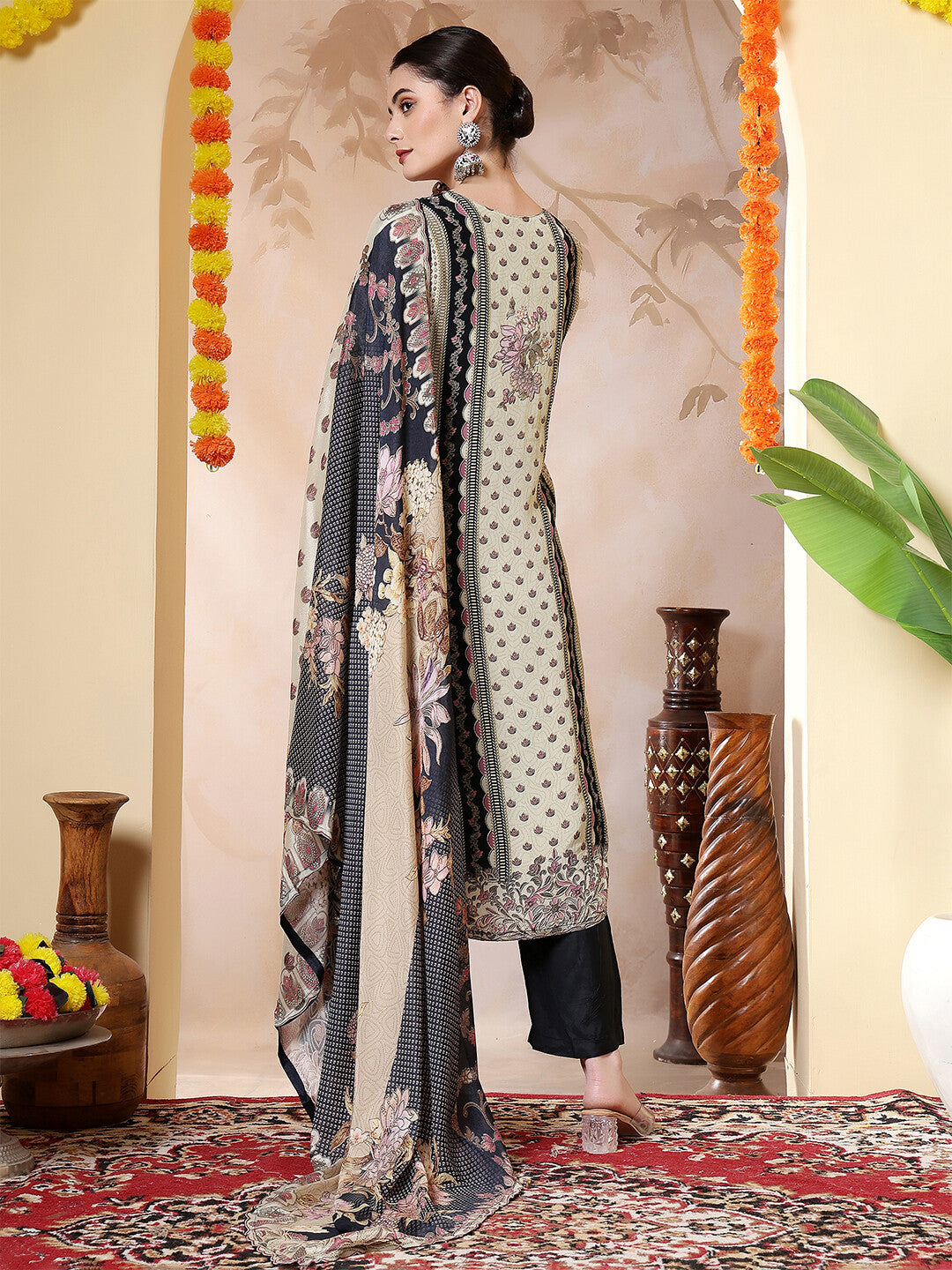 Floral Embroidered Straight Kurta & Trousers Sets