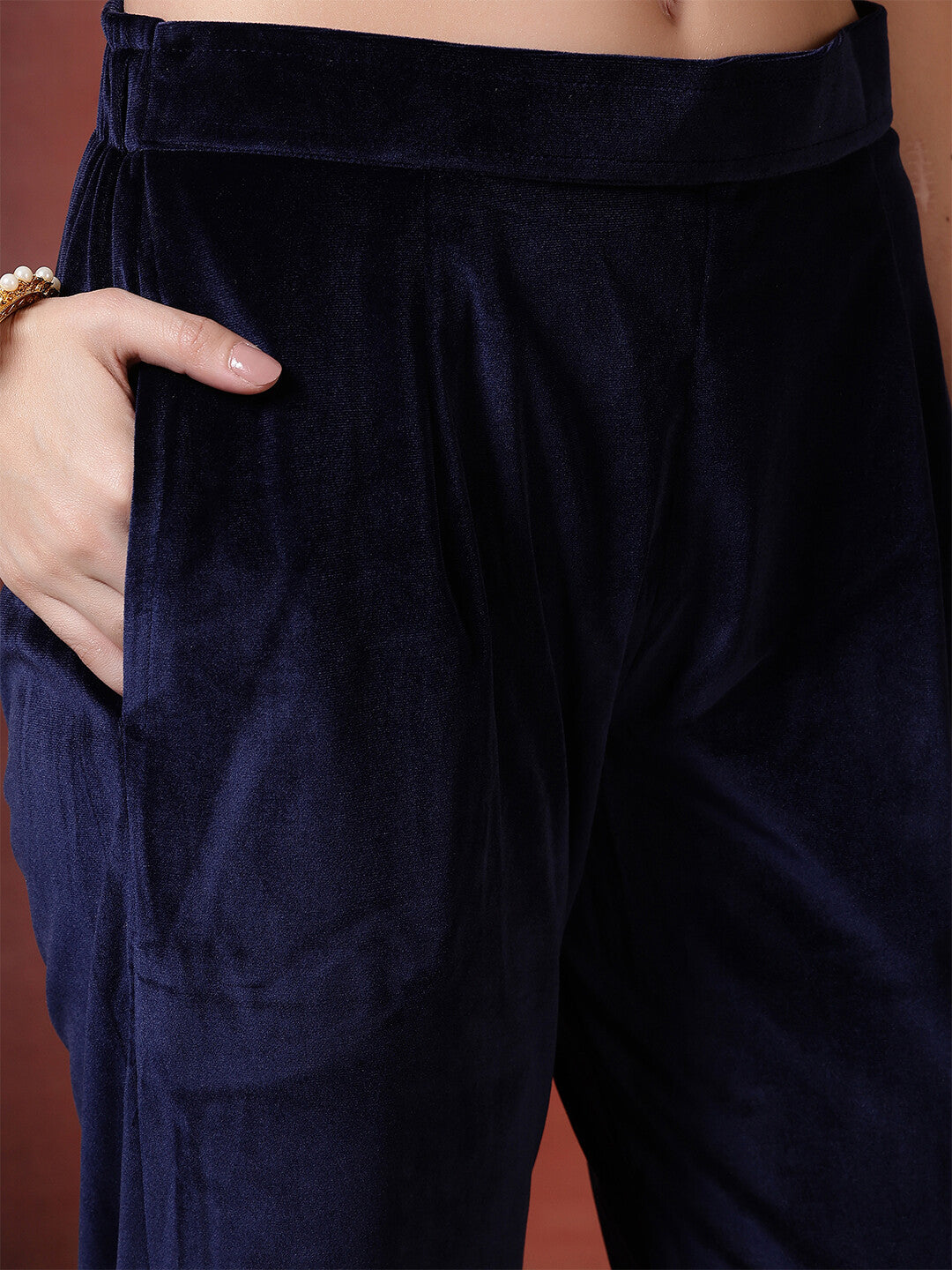 Floral Embroidered Straight Winter Wear Kurta & Trousers Sets