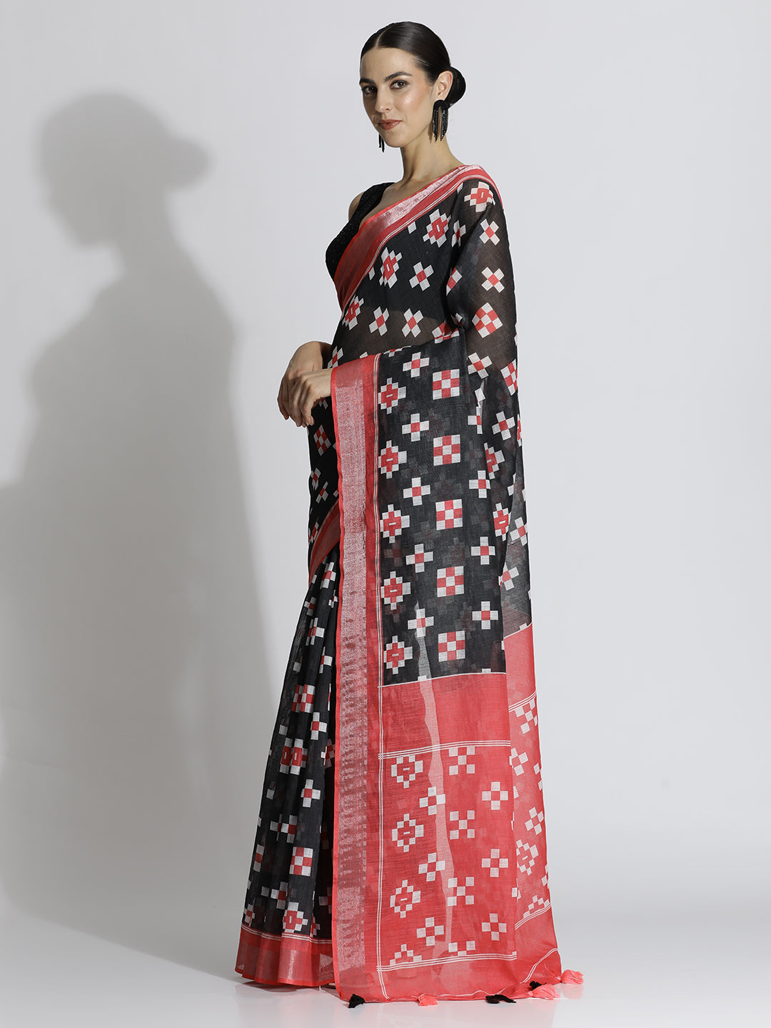 Geometric Printed Daily Wear Pure Linen Saree