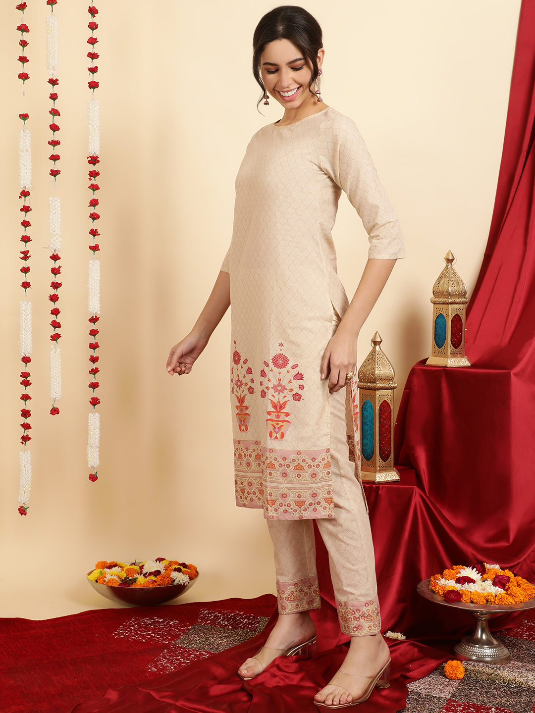 Mauve Ethnic Motif Guldasta Cotton Straight Kurta With Pants And Dupatta
