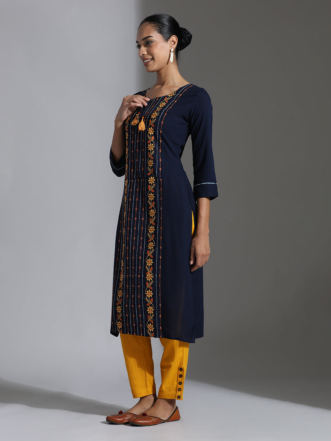 Mirror Work Embroidered Straight Kurta