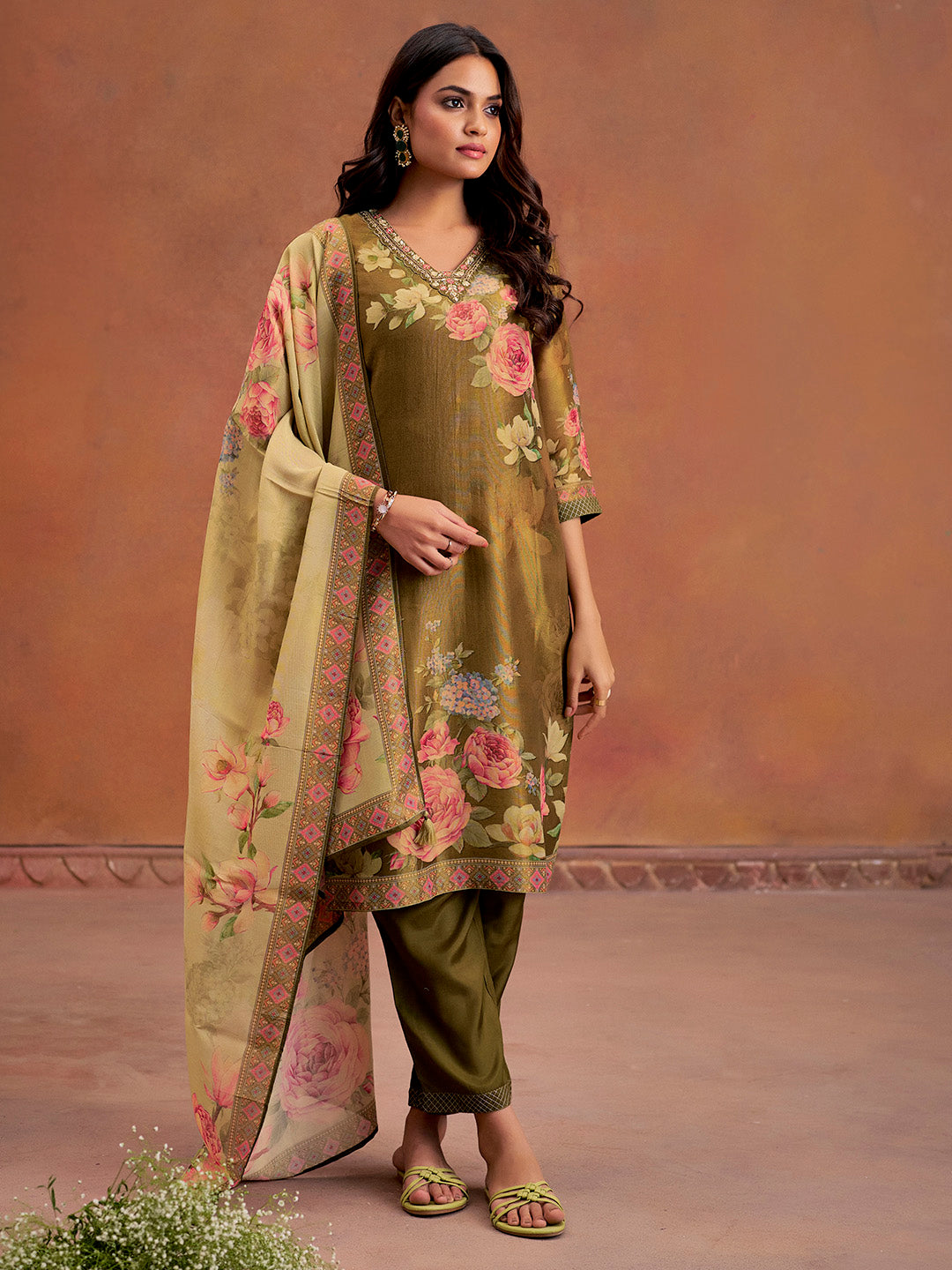 Mehendi Green Floral Printed Embroidered Kurta Set With Dupatta