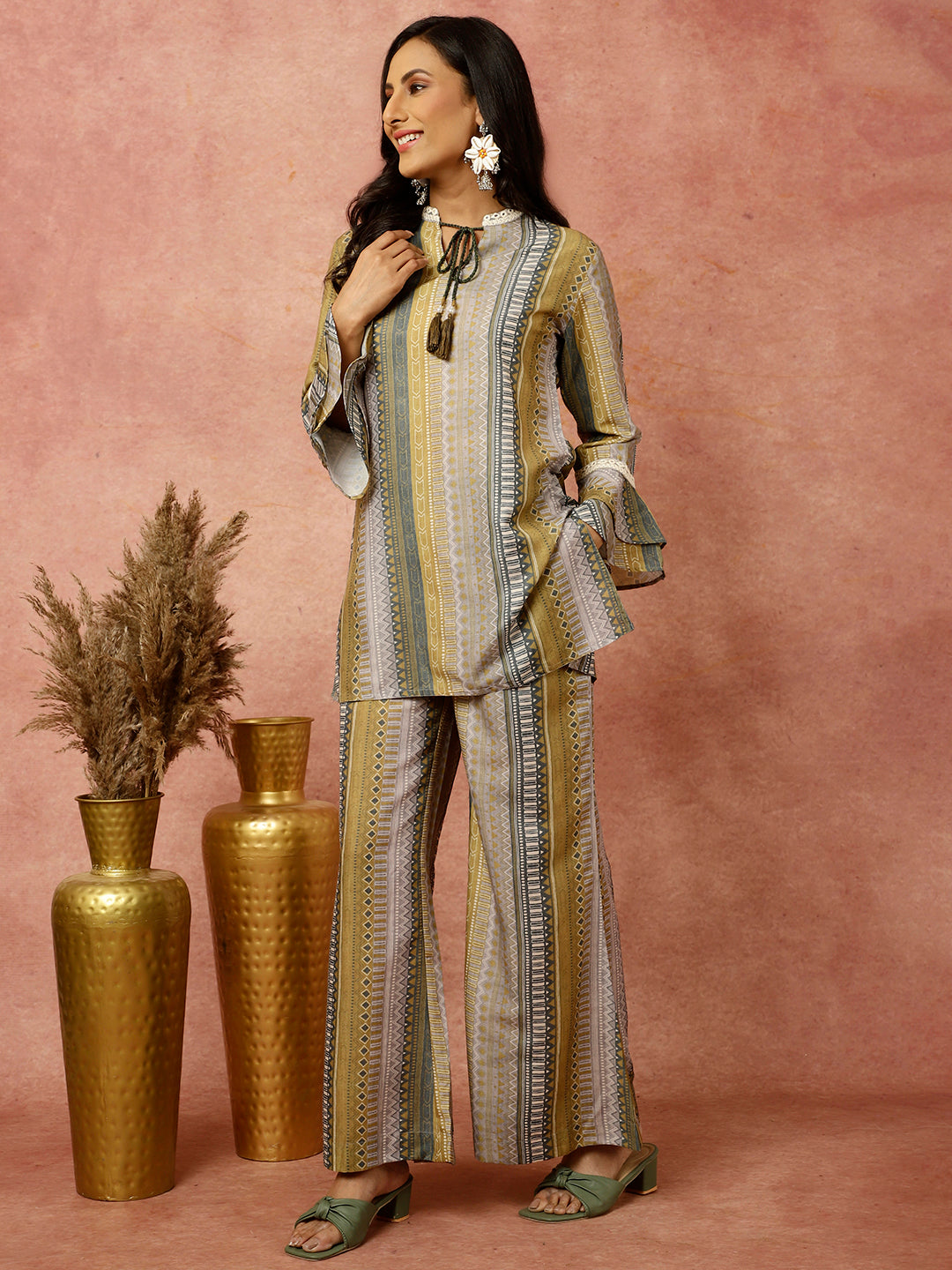 Green Geometric Printed Short Kurta With Palazzo Co-ord Set