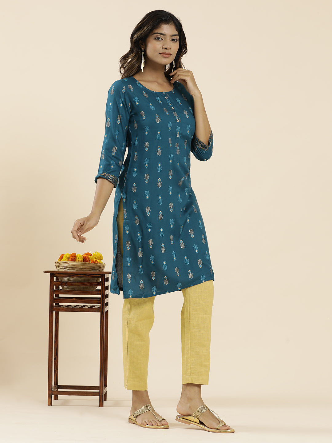 Teal Ethnic Motif Printed Straight Kurta