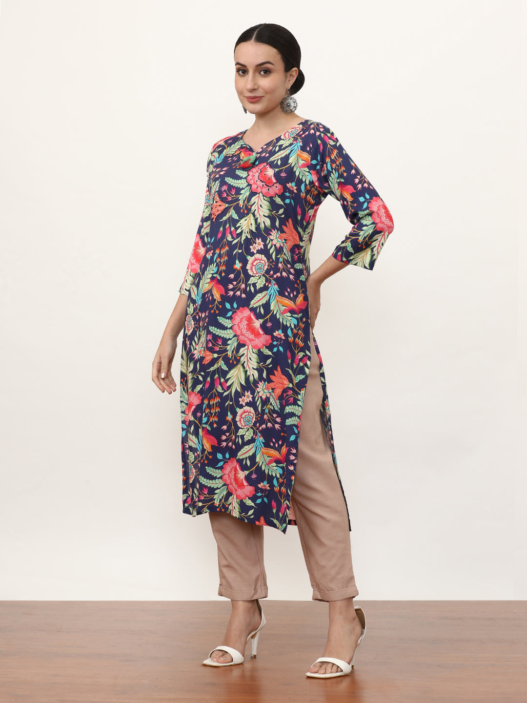 Embroidered Straight Floral Kurta