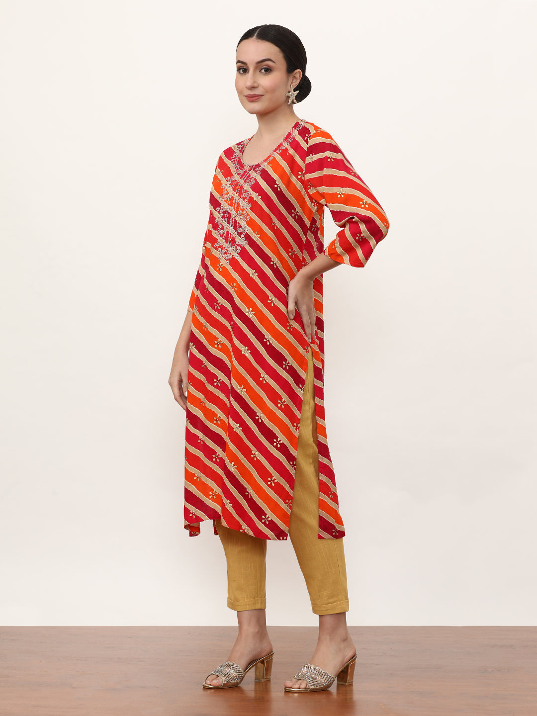 Embroidered Straight Striped Kurta