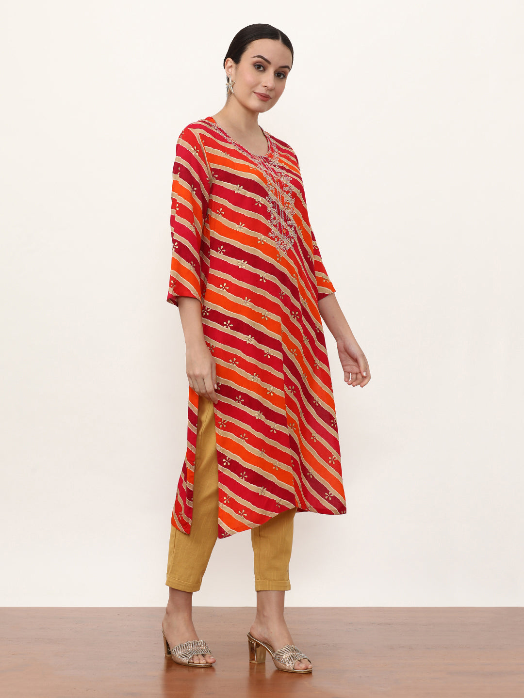 Embroidered Straight Striped Kurta
