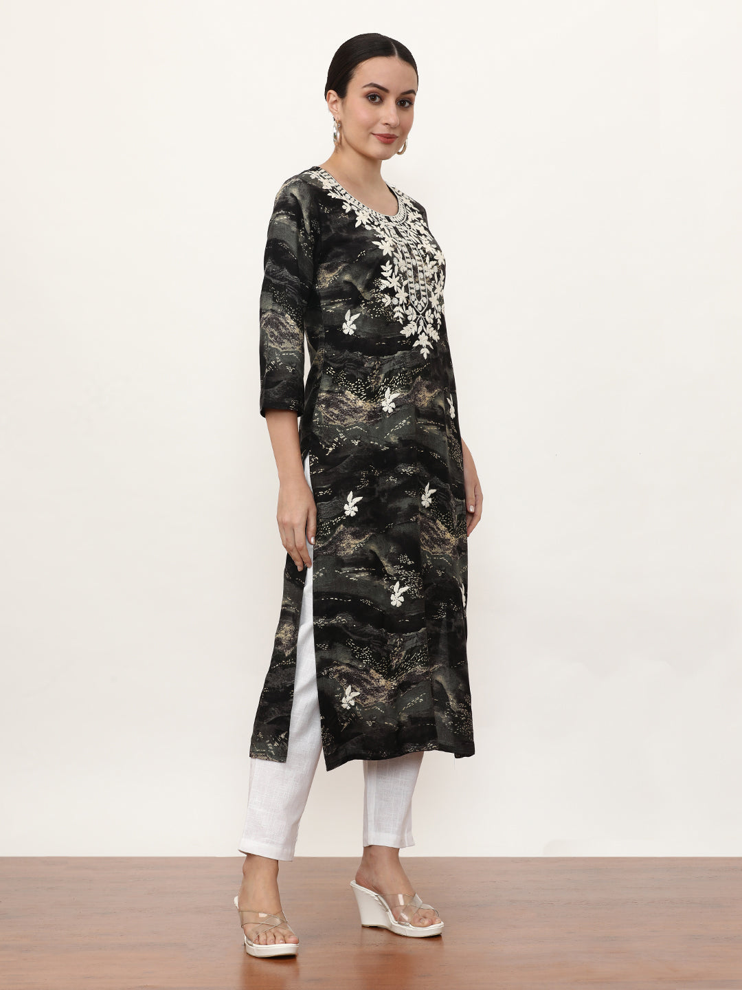 Embroidered Straight Floral Kurta
