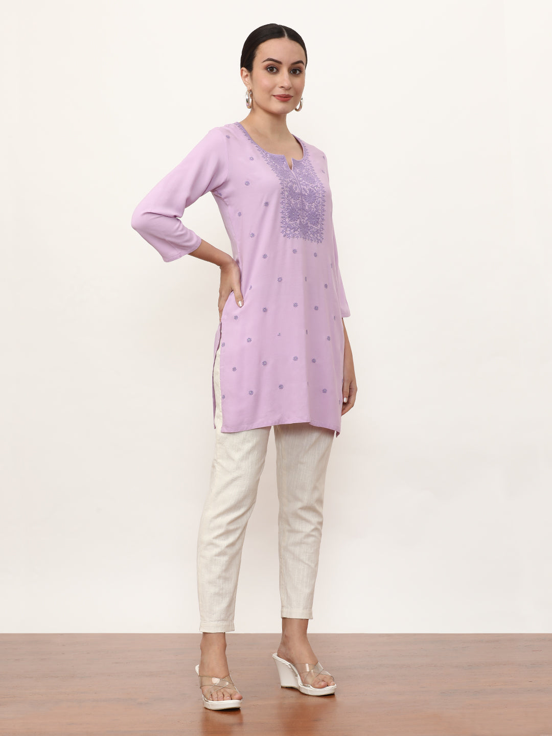 Embroidered Straight Solid Kurta