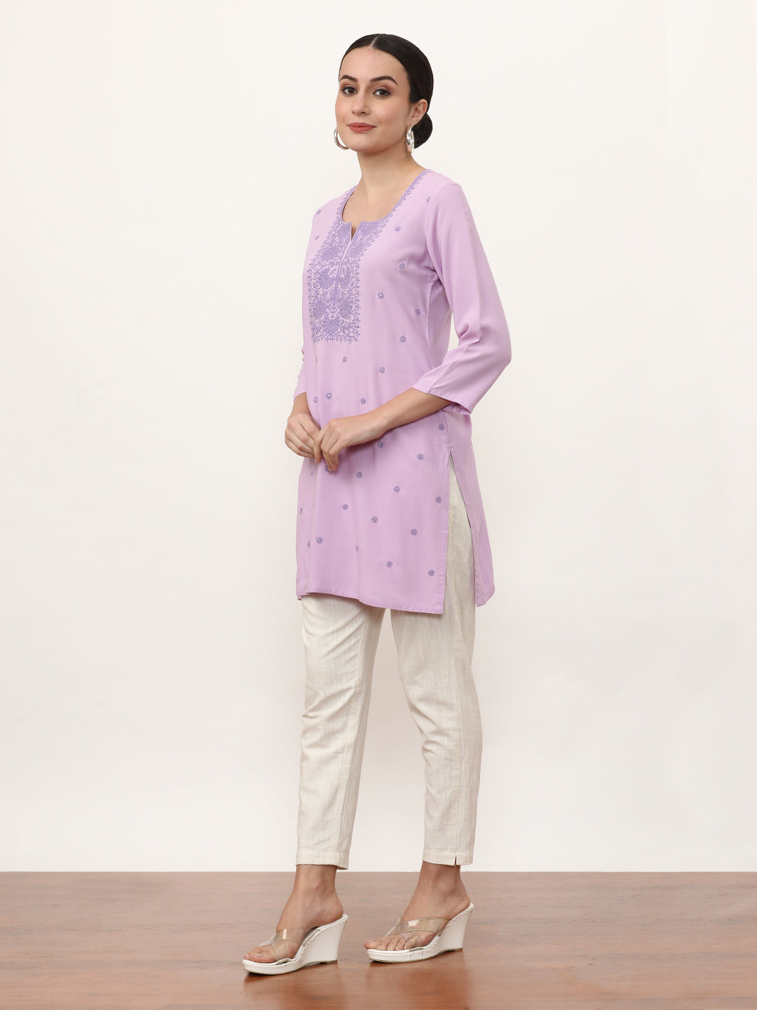 Embroidered Straight Solid Kurta
