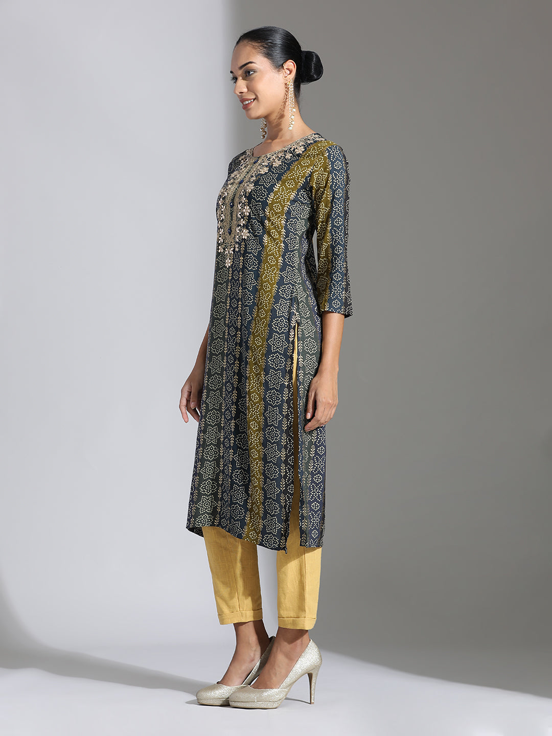 Festive Embroidered Bandhani Straight Kurta