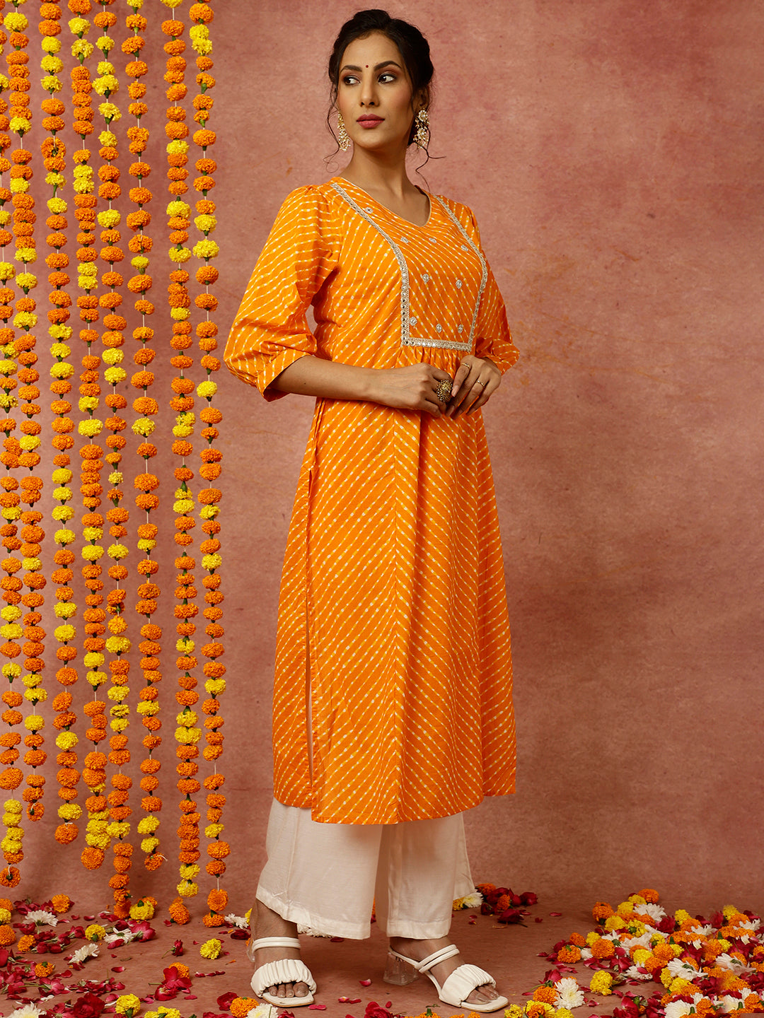 Zardozi Embroidered Orange Mothra Printed Straight Kurta