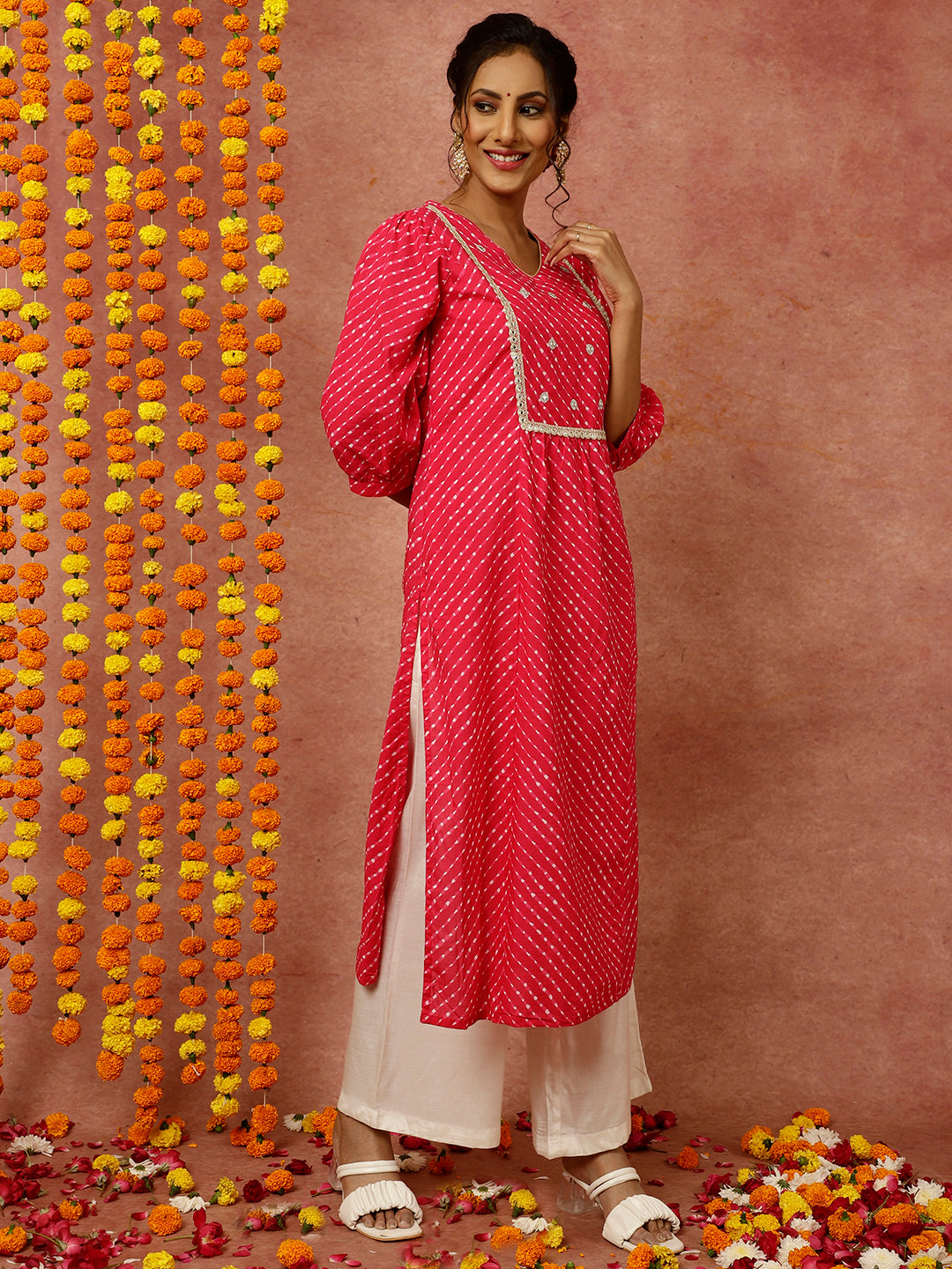 Zardozi Embroidered Fushia Mothra Printed Straight Kurta