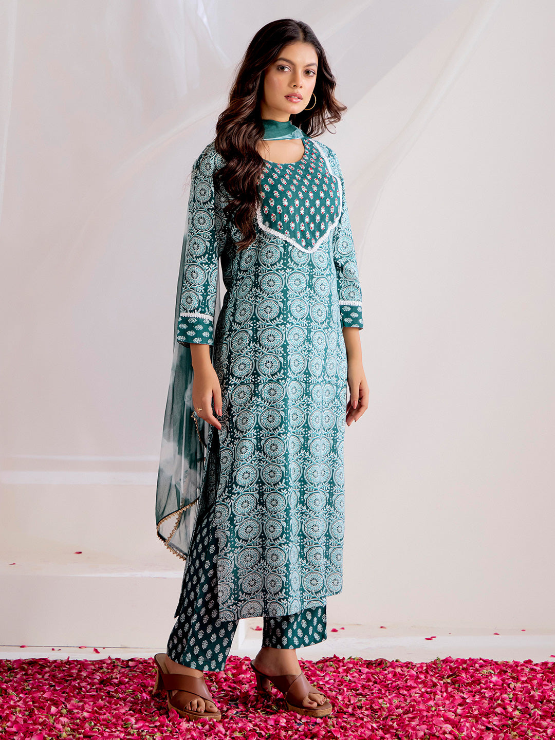 Ethnic Floral Printed Kurta Set With Tie-Dye Dupatta