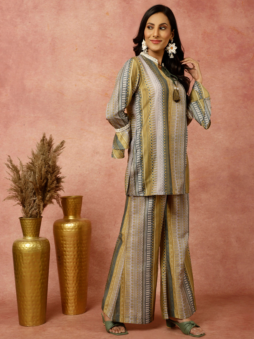 Green Geometric Printed Short Kurta With Palazzo Co-ord Set