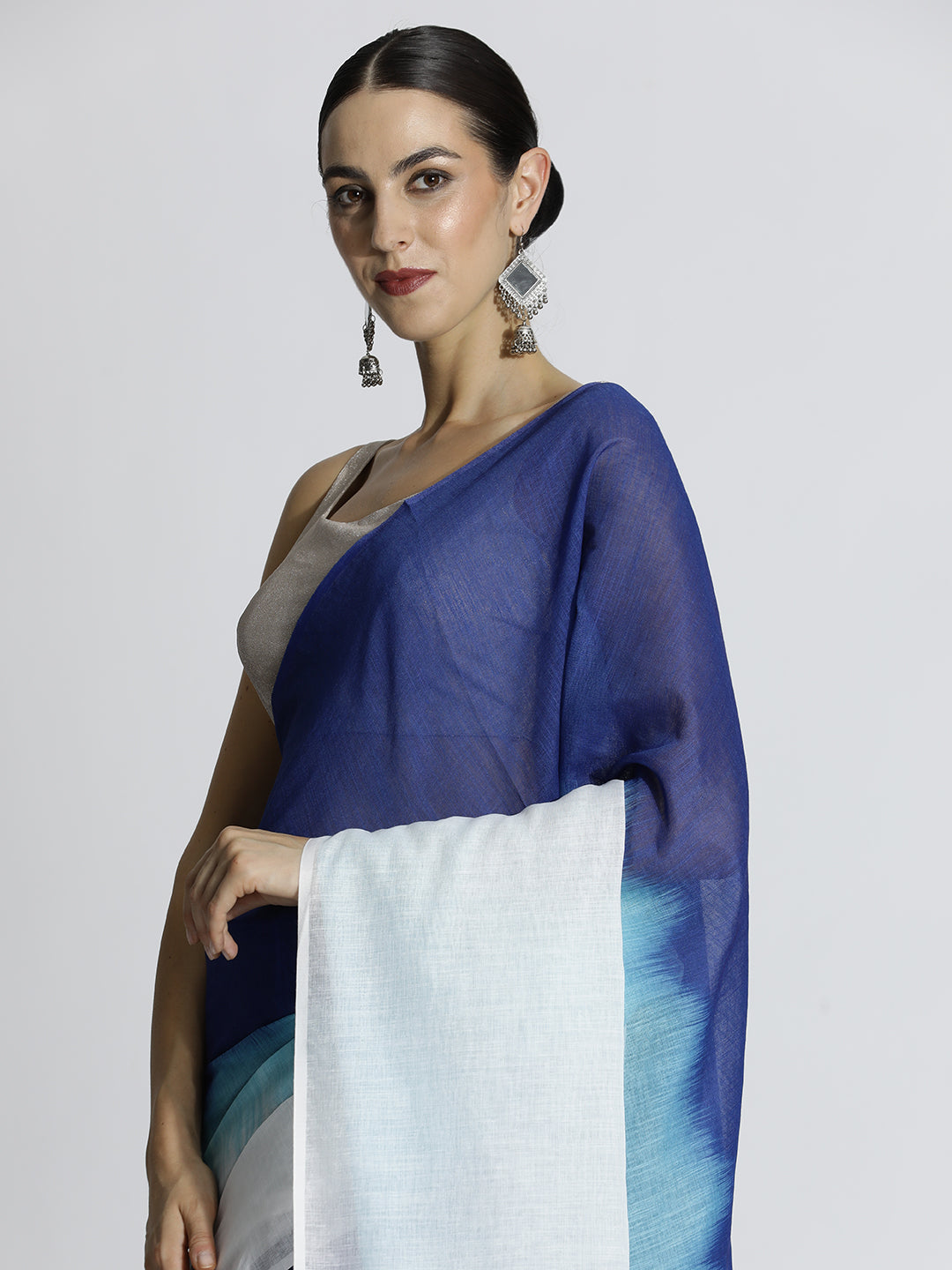 Ombre Daily Wear Pure Linen Blue Saree
