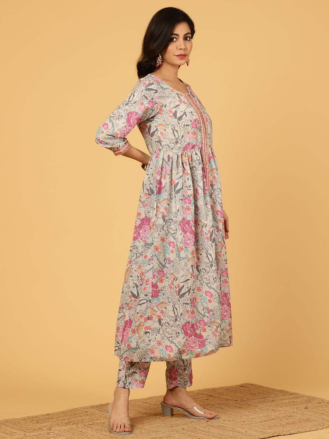 Grey Floral Printed Gathered Kurta With Pants
