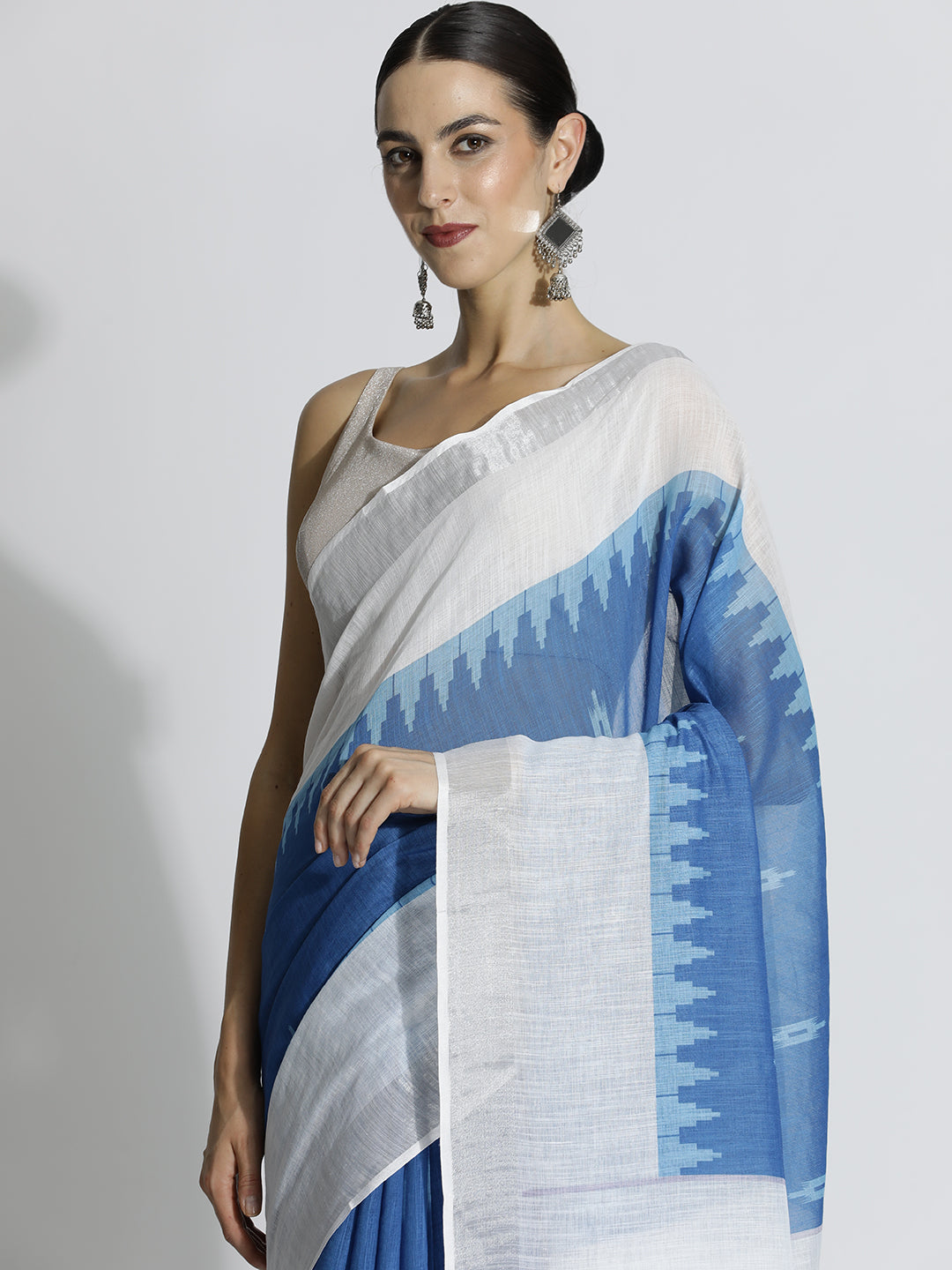 Blue Geometric Printed Daily Wear Pure Linen Saree