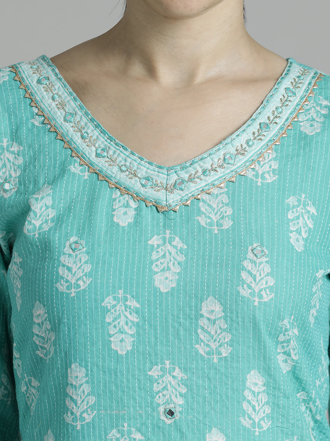 Green Ethnic Printed Pure Cotton Suit Set