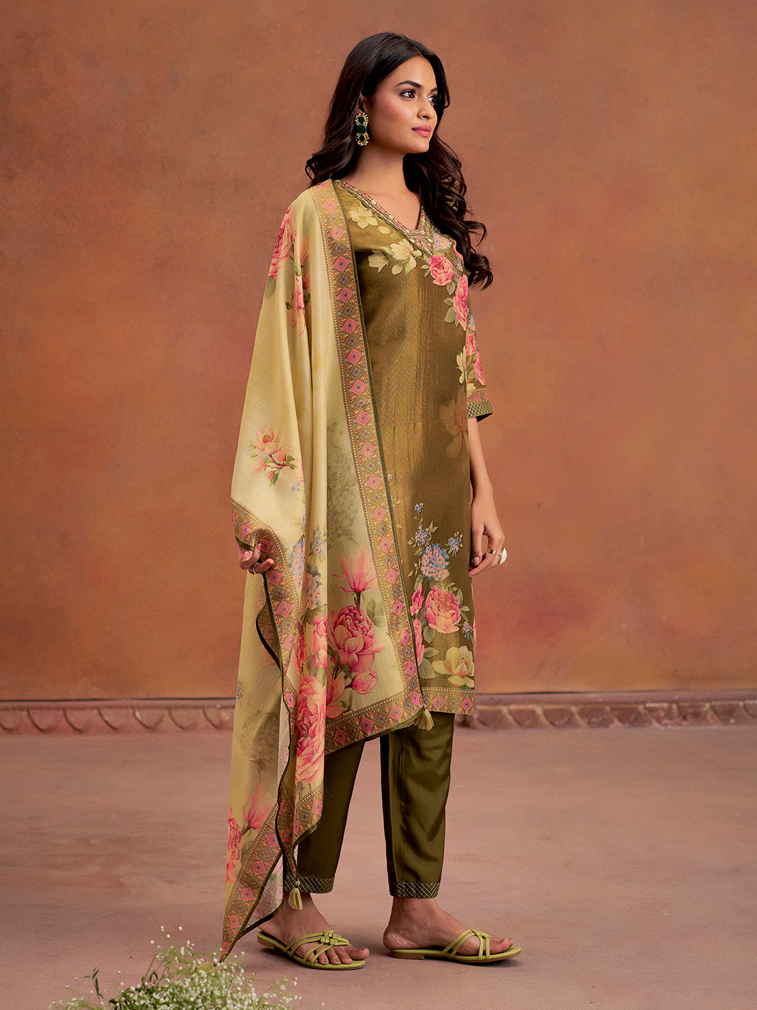 Mehendi Green Floral Printed Embroidered Kurta Set With Dupatta