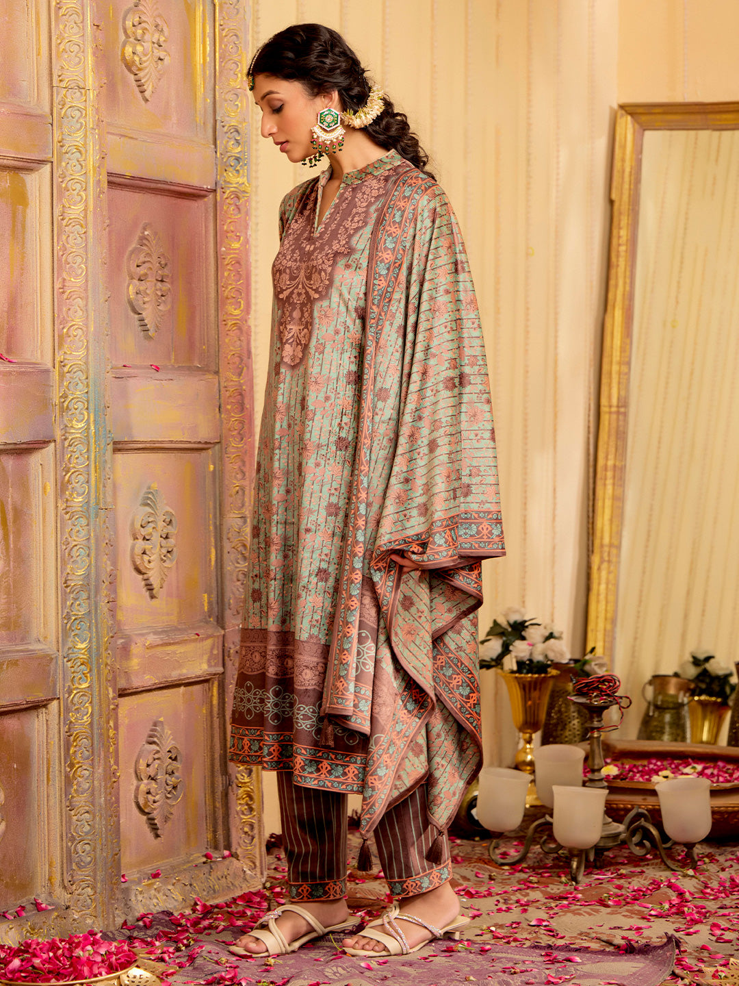 Mint Green Woolen Ethnic Printed Kurta Set With Dupatta