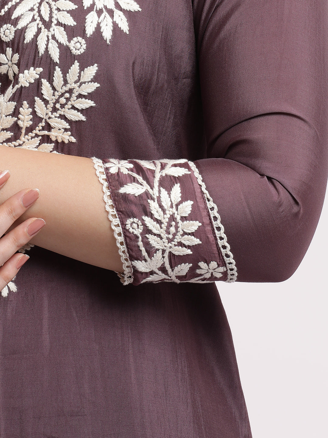 Lavender Floral Embroidered Festive Kurta Set With Dupatta