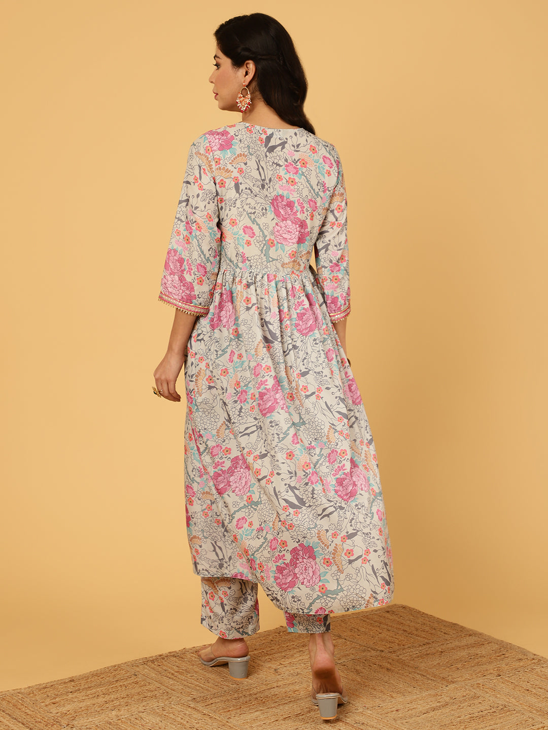 Grey Floral Printed Gathered Kurta With Pants