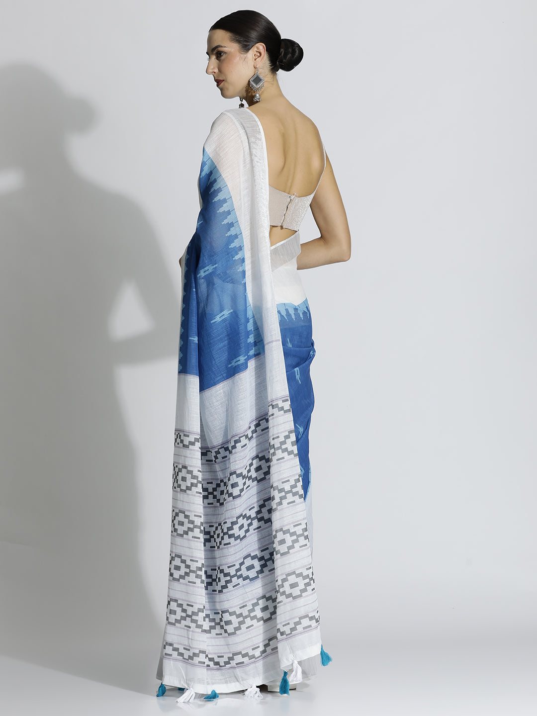 Blue Geometric Printed Daily Wear Pure Linen Saree