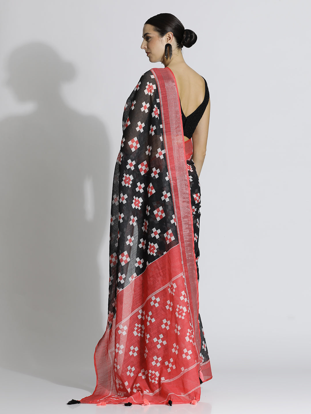 Geometric Printed Daily Wear Pure Linen Saree