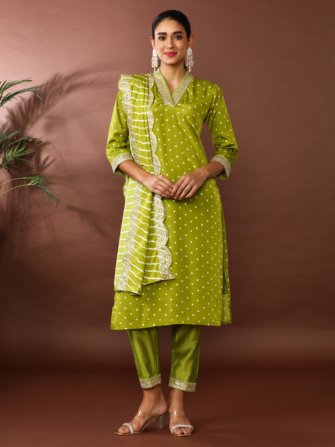 Bandhani Embroidered Chanderi Silk Kurta & Trousers Sets