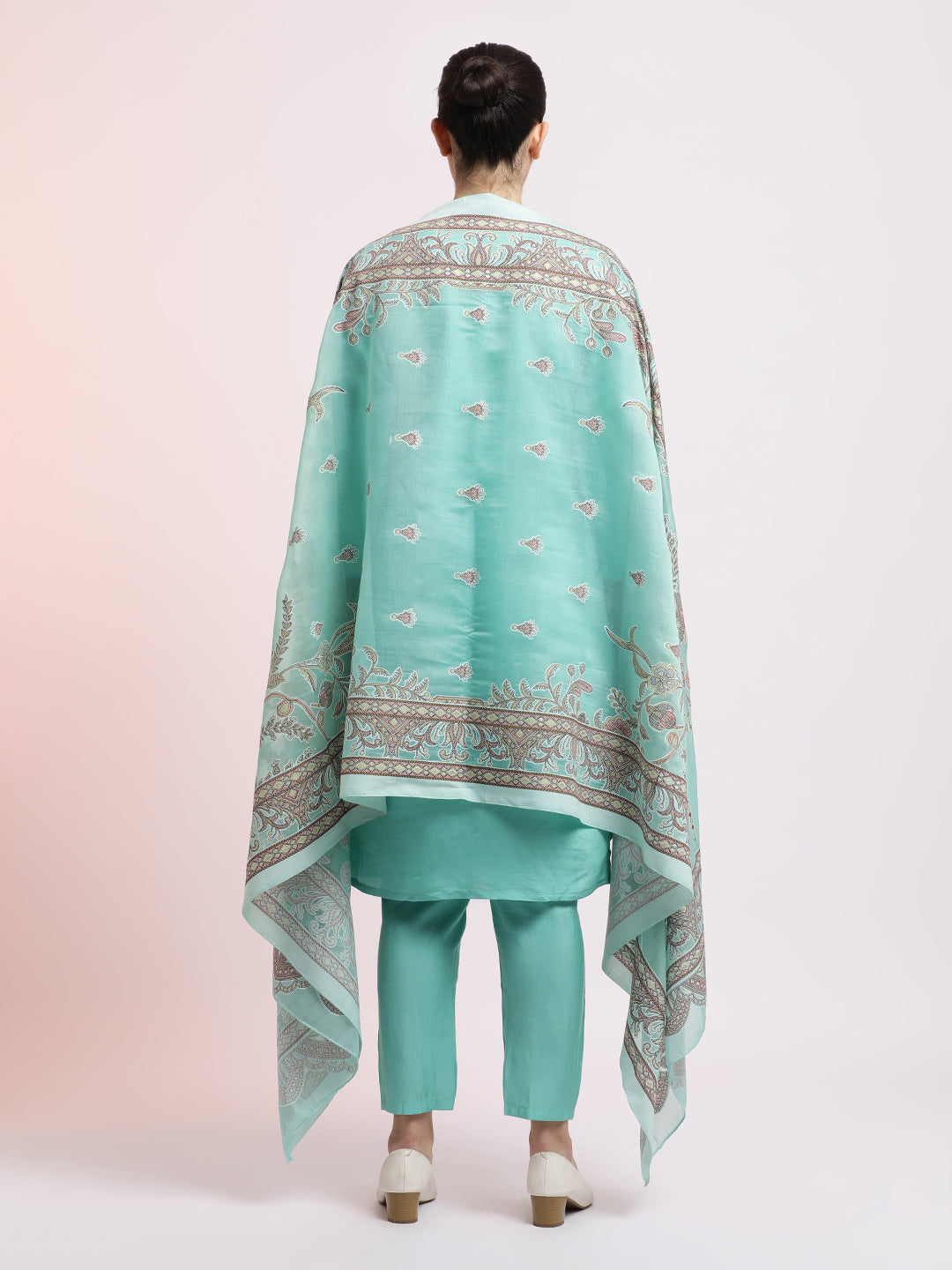 Sea Green Embroidered Silk Blend Kurta Set With Dupatta