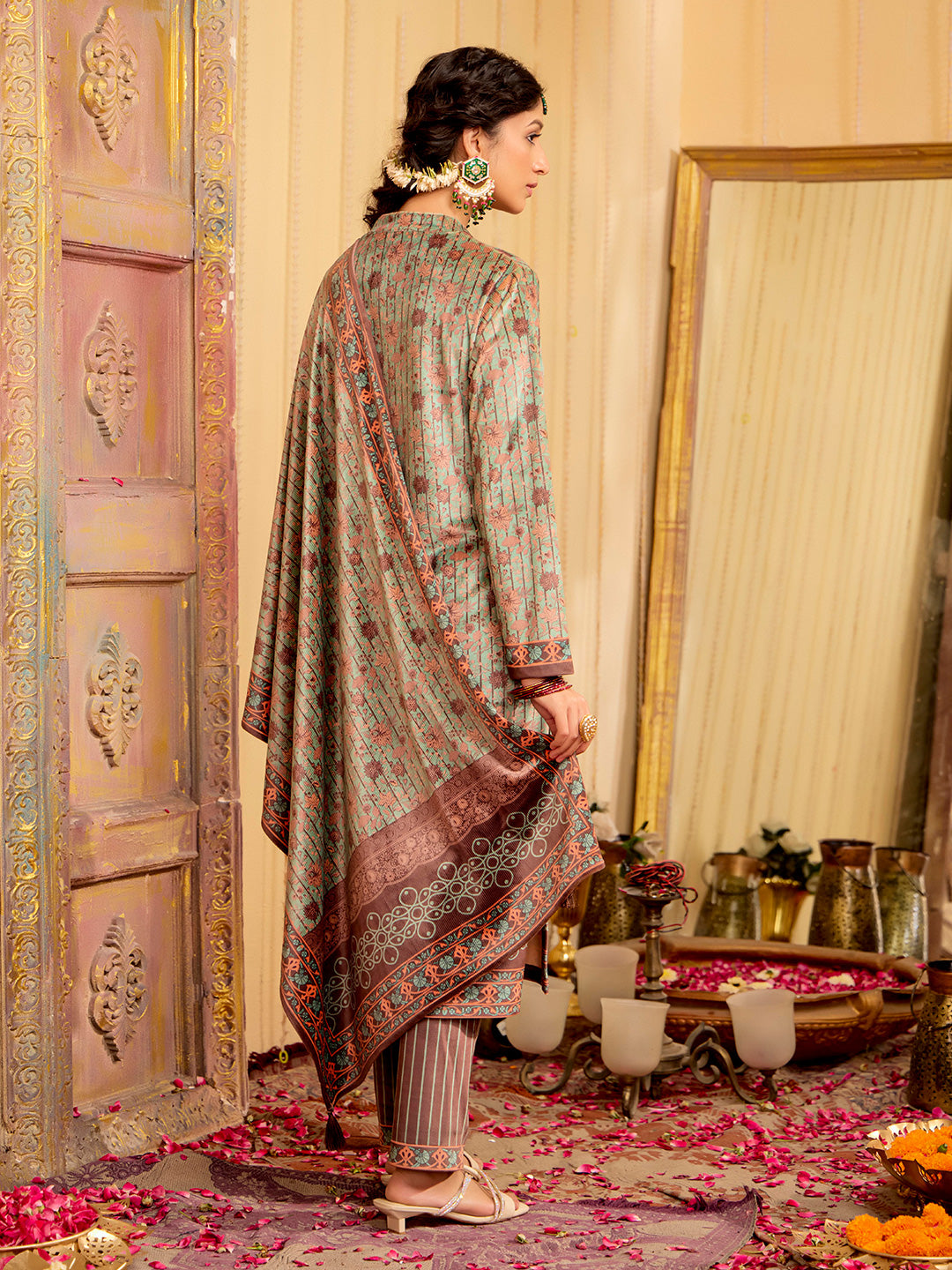 Mint Green Woolen Ethnic Printed Kurta Set With Dupatta