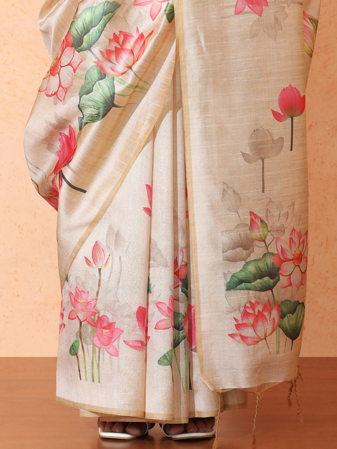 Floral Tussar Silk Saree with Unstiched Blouse