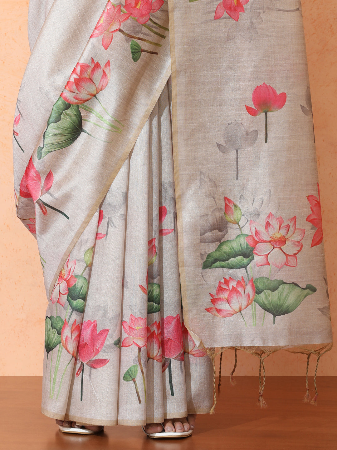 Floral Tussar Silk Saree with Unstiched Blouse