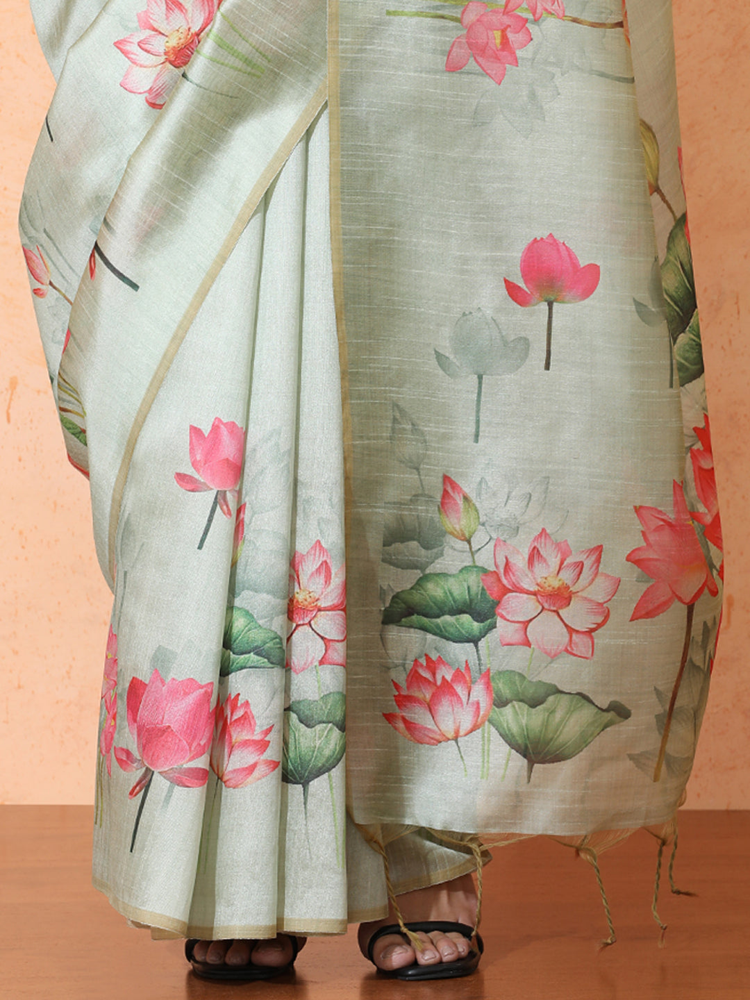 Floral Tussar Silk Saree with Unstiched Blouse